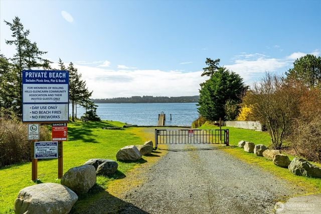 1677 Penn Cove Road, Oak Harbor, WA 98277