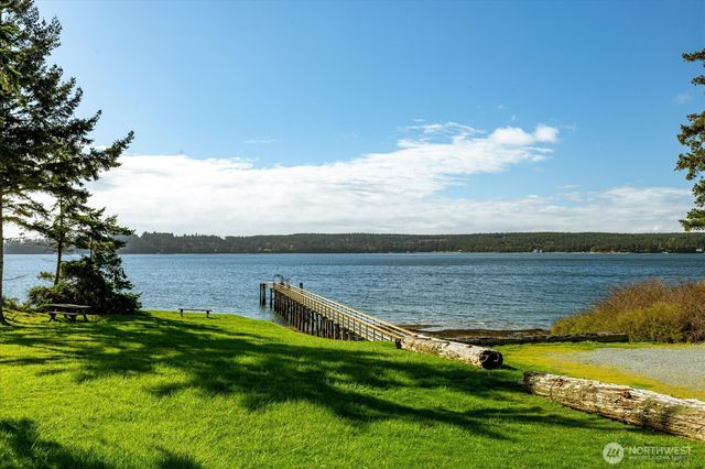 1677 Penn Cove Road, Oak Harbor, WA 98277