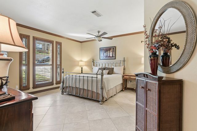 5307 Hidden Trails Drive, Arlington, TX 76017