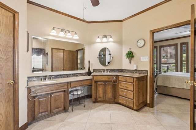 5307 Hidden Trails Drive, Arlington, TX 76017