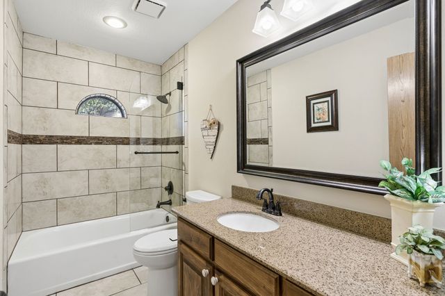 5307 Hidden Trails Drive, Arlington, TX 76017