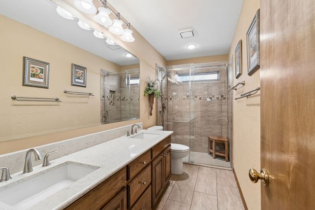 5307 Hidden Trails Drive, Arlington, TX 76017