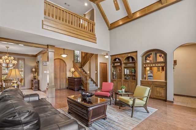 5307 Hidden Trails Drive, Arlington, TX 76017