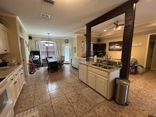 13650 Cheryl Dr, Tyler, TX 75709