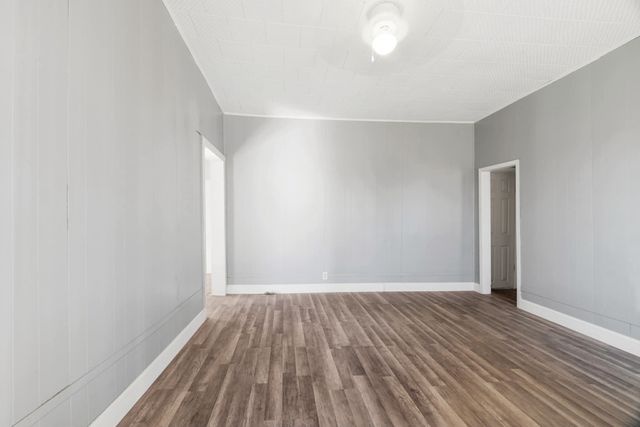 1716 Maple Avenue, Paris, TX 75460