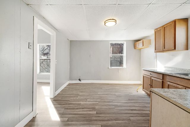 1716 Maple Avenue, Paris, TX 75460