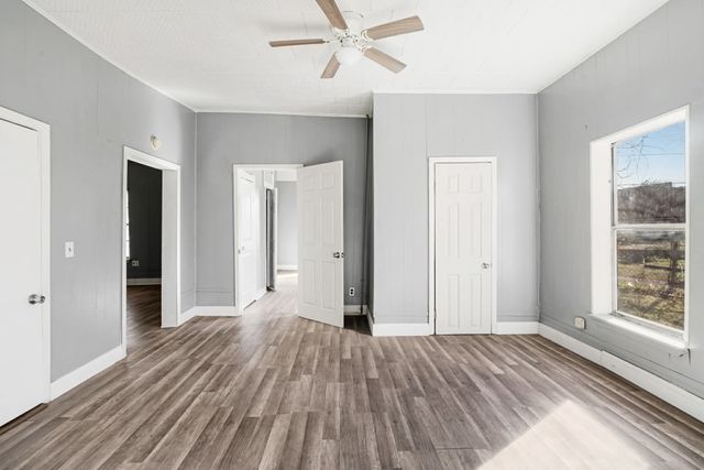 1716 Maple Avenue, Paris, TX 75460