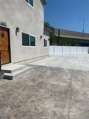 16507 San Fernando Mission Boulevard, Granada Hills, CA 91344