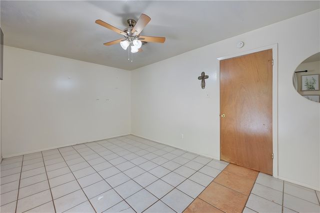 2800, 1001, 1003, 1005 Forest Bend Drive, Bryan, TX 77801