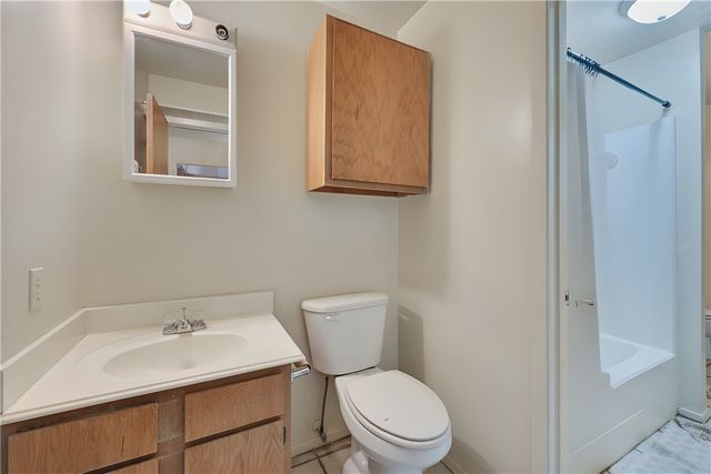2800, 1001, 1003, 1005 Forest Bend Drive, Bryan, TX 77801
