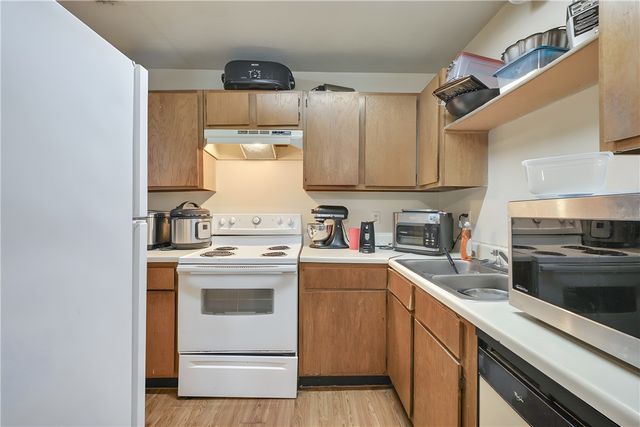 2800, 1001, 1003, 1005 Forest Bend Drive, Bryan, TX 77801