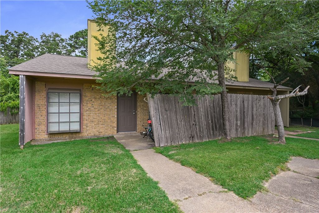 2800, 1001, 1003, 1005 Forest Bend Drive, Bryan, TX 77801 — photo 2