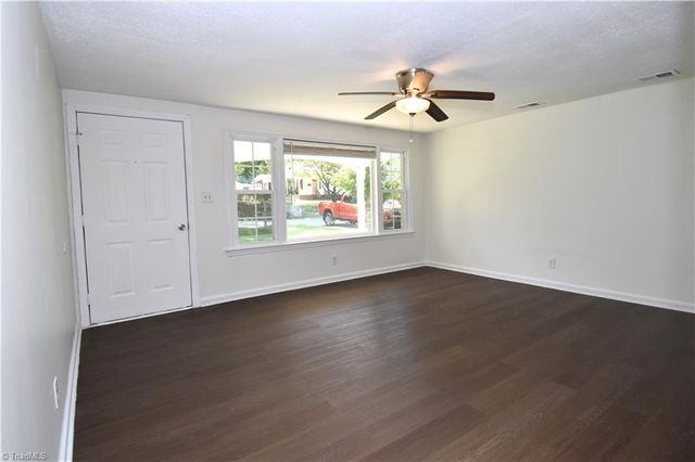 2013 N Ashland Drive, Burlington, NC 27217