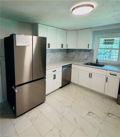 2013 N Ashland Drive, Burlington, NC 27217