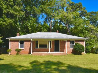 2013 N Ashland Drive, Burlington, NC 27217