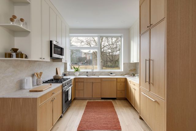 39 Chauncey Street, New York City, NY 11233