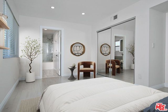 13942 Oxnard Street, Los Angeles, CA 91401