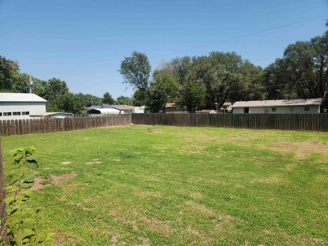 6124 S Laura, Wichita, KS 67216