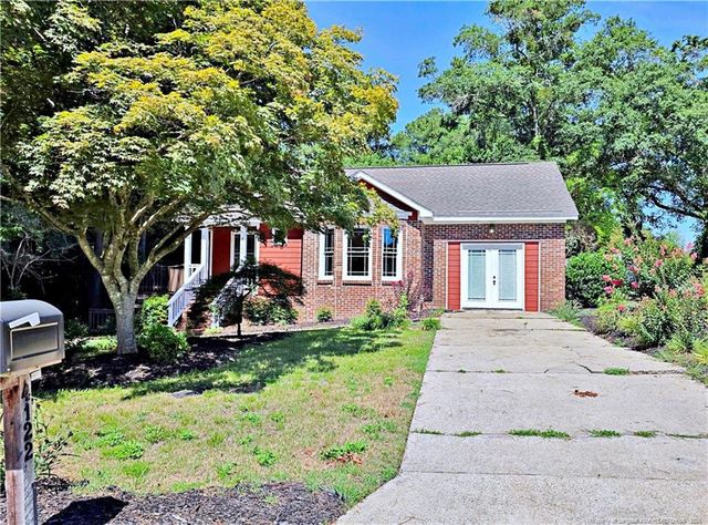4122 Mill Bridge Road, Hope Mills, NC 28348