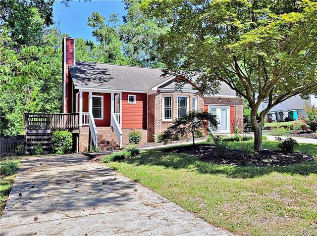 4122 Mill Bridge Road, Hope Mills, NC 28348