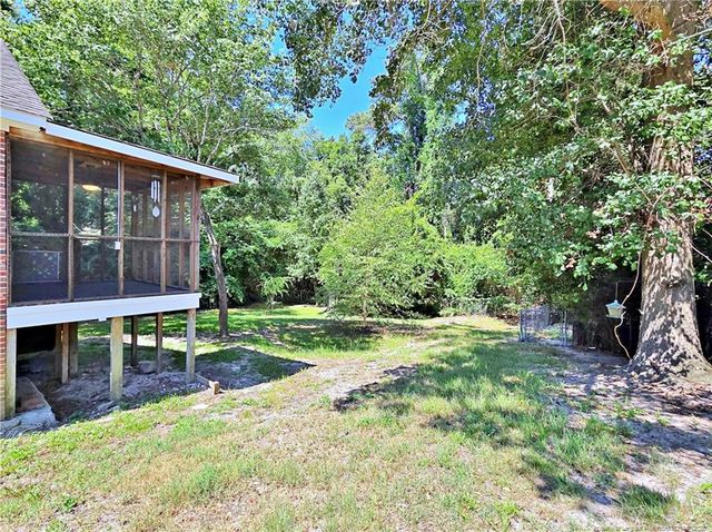 4122 Mill Bridge Road, Hope Mills, NC 28348