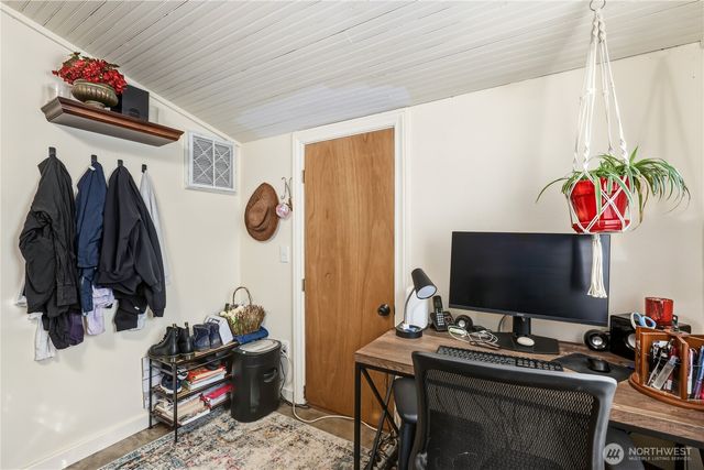 32611 SE 108th Street, Issaquah, WA 98027