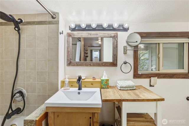 32611 SE 108th Street, Issaquah, WA 98027