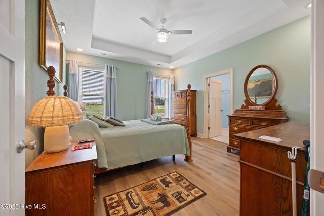 160 Pelican Pointe Drive, Elizabeth City, NC 27909
