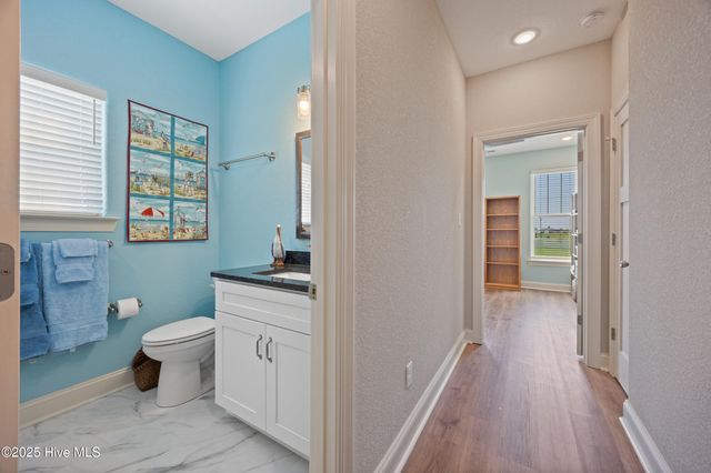 160 Pelican Pointe Drive, Elizabeth City, NC 27909