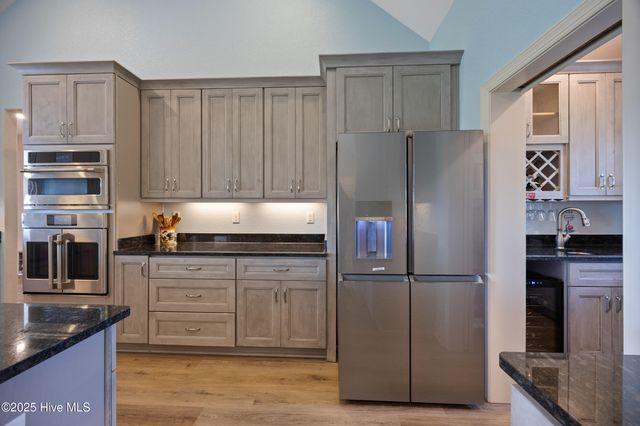 160 Pelican Pointe Drive, Elizabeth City, NC 27909