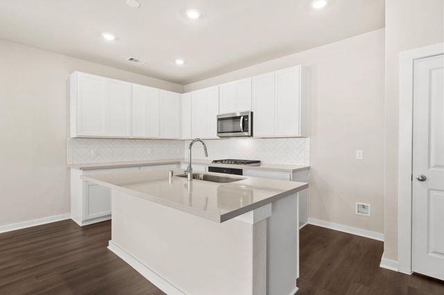 1923 Stargazer Lane, Angleton, TX 77515