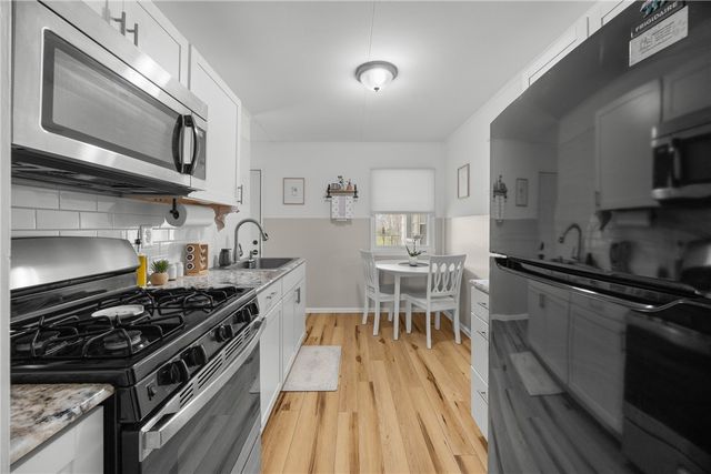 6 Fairchild Road, Gates, NY 14606