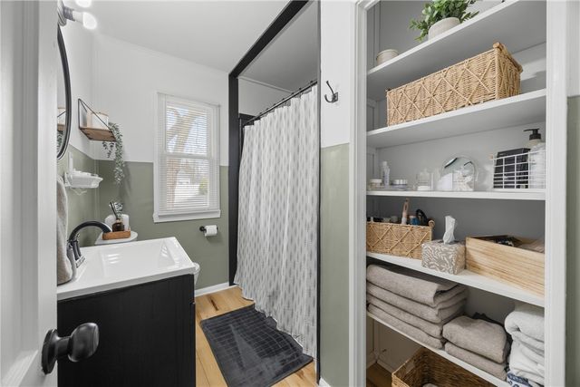 6 Fairchild Road, Gates, NY 14606