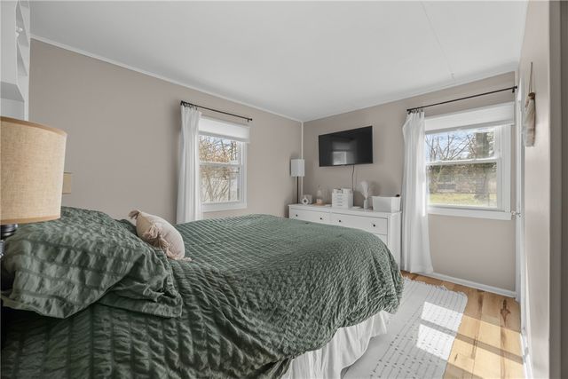 6 Fairchild Road, Gates, NY 14606