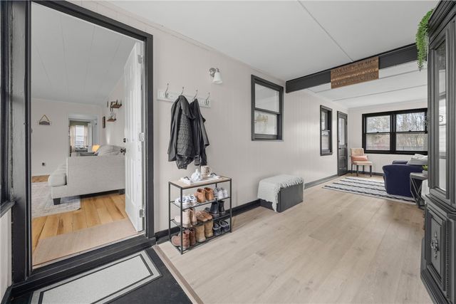 6 Fairchild Road, Gates, NY 14606