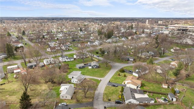 6 Fairchild Road, Gates, NY 14606