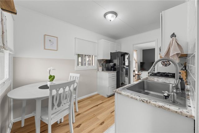 6 Fairchild Road, Gates, NY 14606