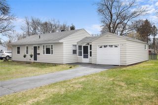 6 Fairchild Road, Gates, NY 14606