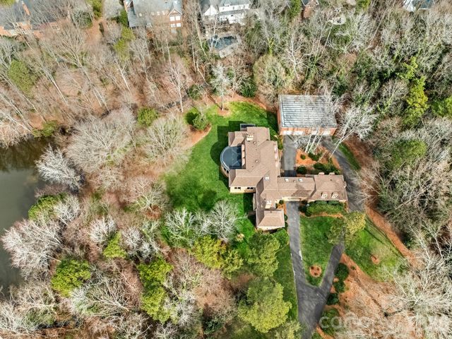 2750 Loch Lane, Charlotte, NC 28226