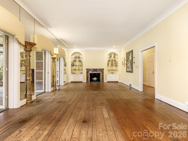 2750 Loch Lane, Charlotte, NC 28226