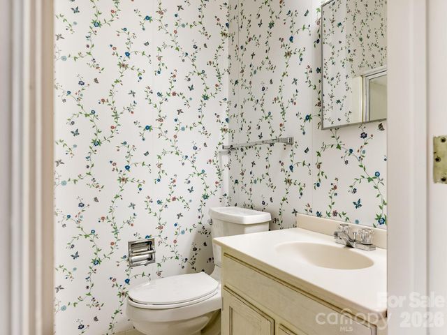 2750 Loch Lane, Charlotte, NC 28226