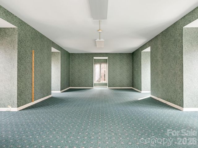 2750 Loch Lane, Charlotte, NC 28226