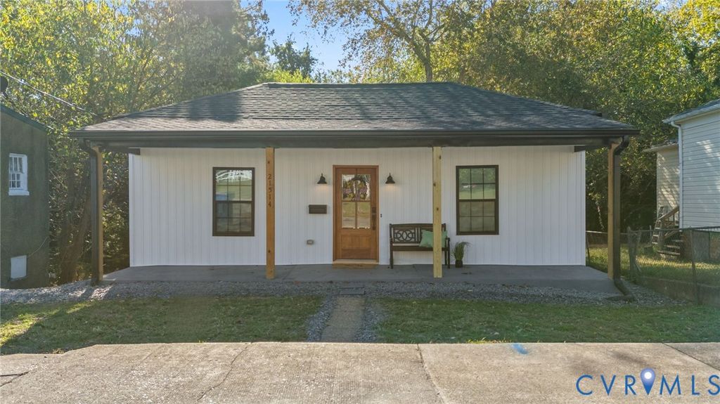 21514 Pannill St, South Chesterfield, VA 23803