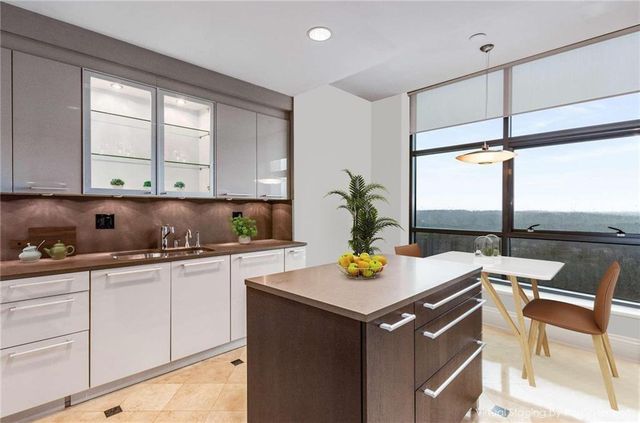 750 Park NE Avenue 19E, Atlanta, GA 30326