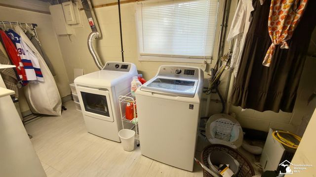 445 Toll Street, Monroe, MI 48161