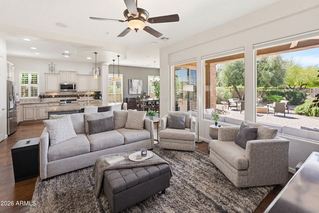 12369 W RUNNING DEER Trail, Peoria, AZ 85383