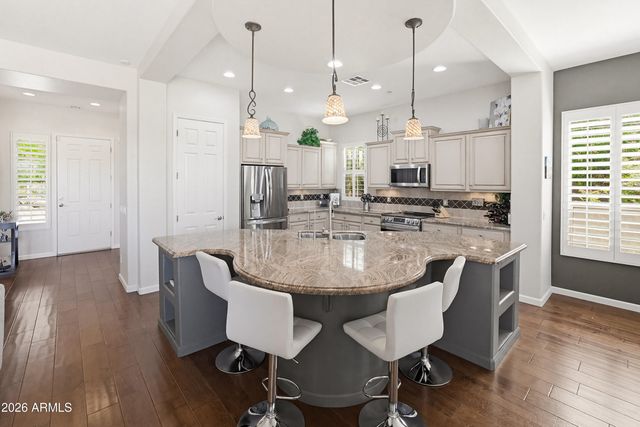 12369 W RUNNING DEER Trail, Peoria, AZ 85383