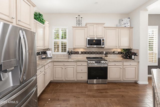 12369 W RUNNING DEER Trail, Peoria, AZ 85383