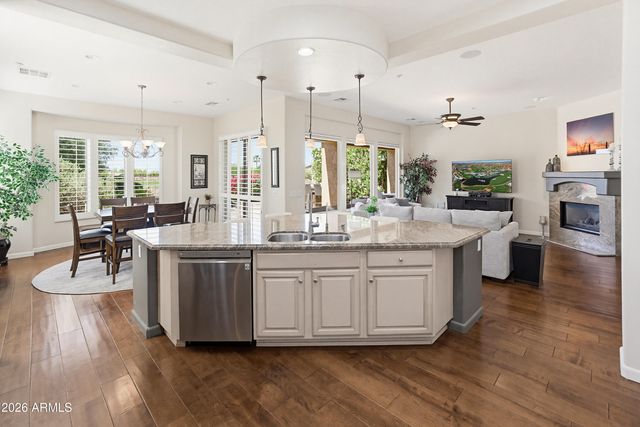 12369 W RUNNING DEER Trail, Peoria, AZ 85383