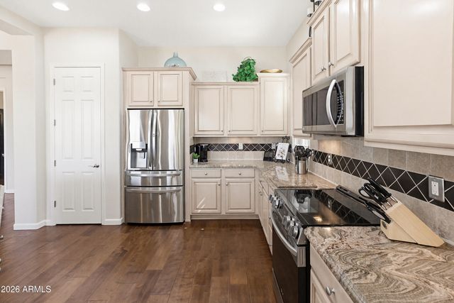 12369 W RUNNING DEER Trail, Peoria, AZ 85383